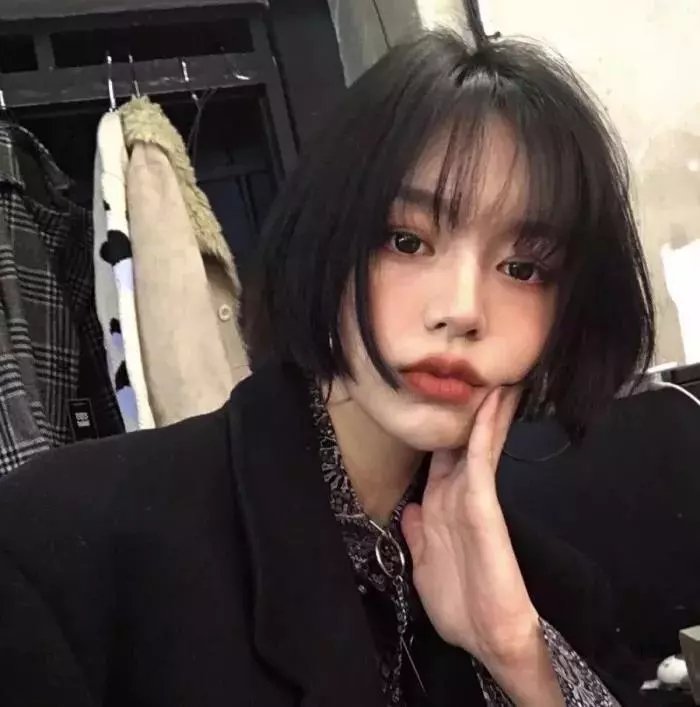 阳光下的影子