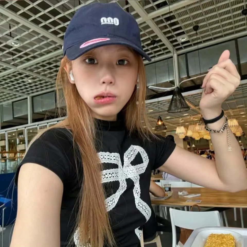 她来自未来